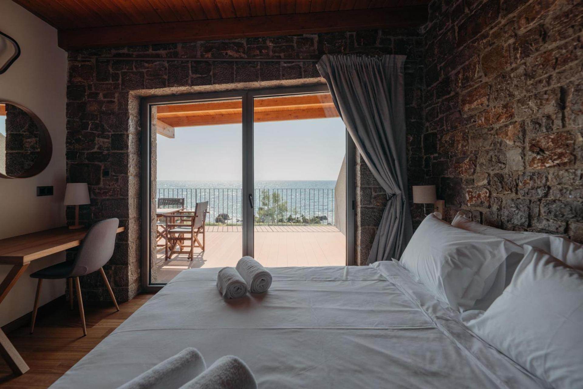 Real Life Homes Luxurious Seafront Villas Each With Their Own Private Pools Korakokhórion Dış mekan fotoğraf